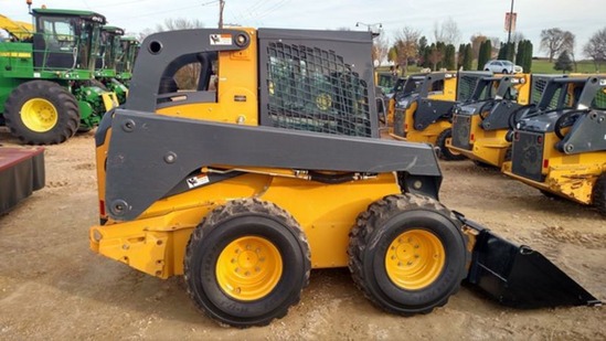 dealer-2013JD-skidsteer-image-edited